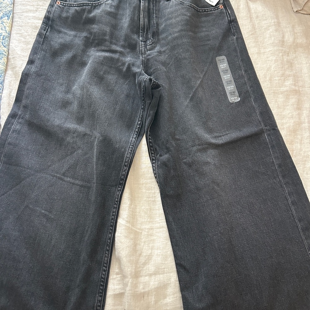 Women's High Rise Faded black wide leg jeans